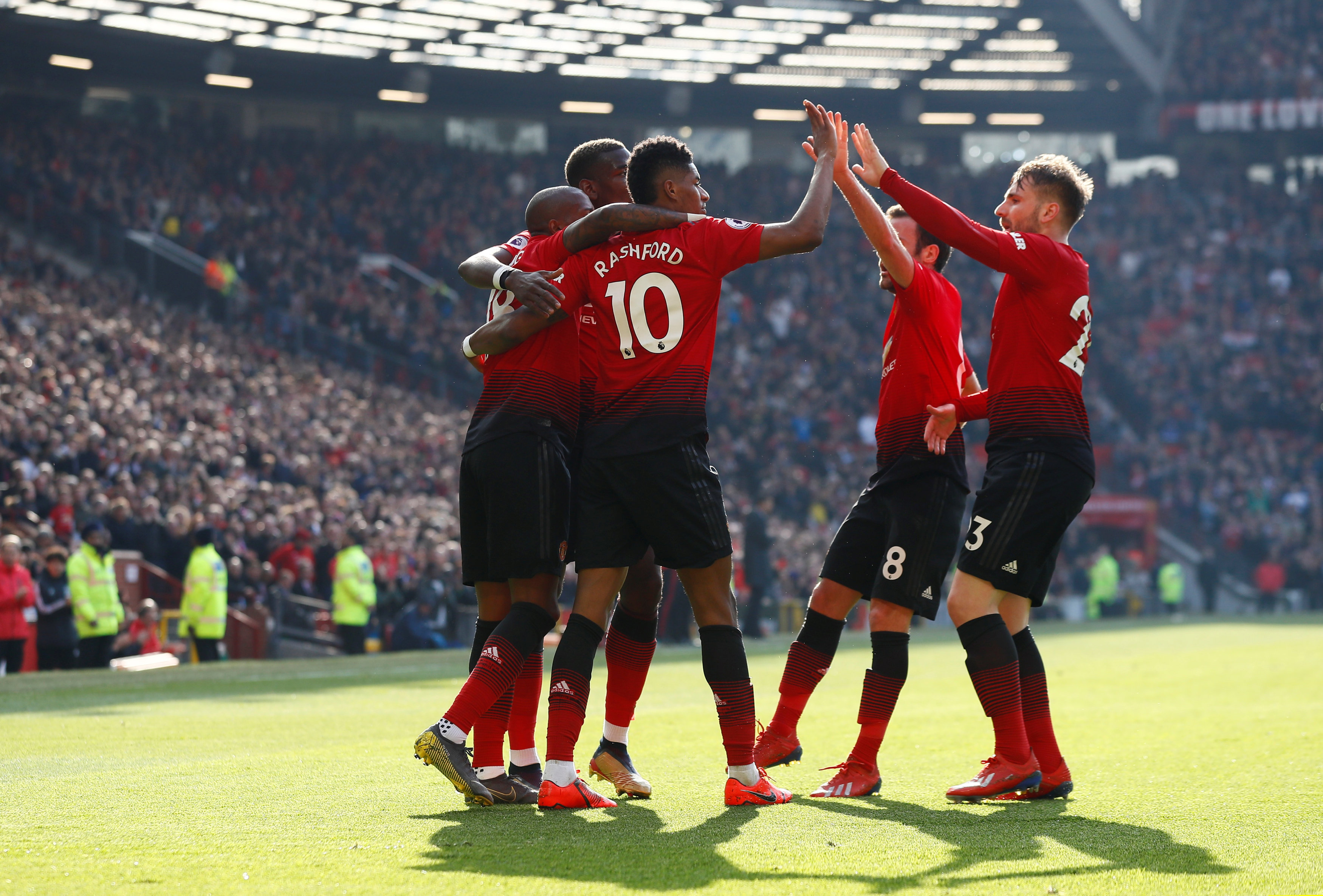 着赞美对詹 着赞美对詹