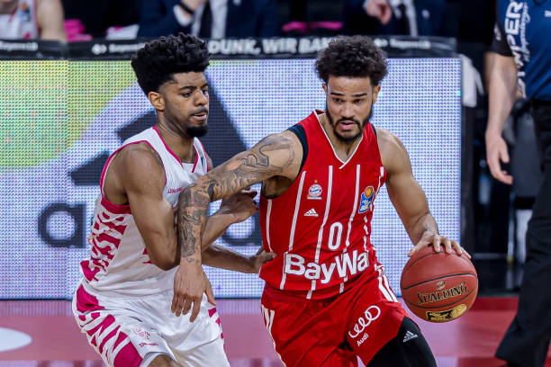 巴萨副主席尤斯特：满意球队现有阵容 对皇马球迷进入裁判委员会持观望态度