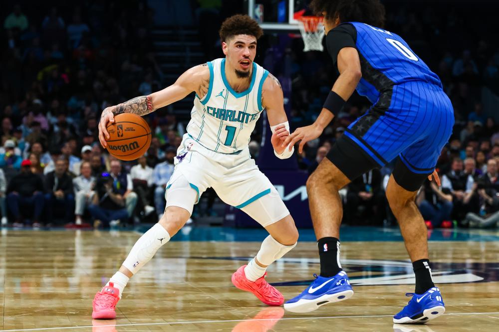 巴萨副主席尤斯特：满意球队现有阵容 对皇马球迷进入裁判委员会持观望态度